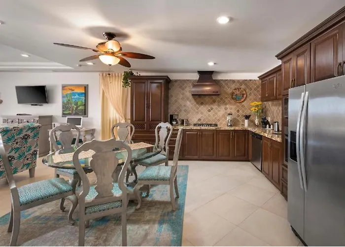 2bd Hacienda Encantada Pool & Ocean Views Aparthotel *