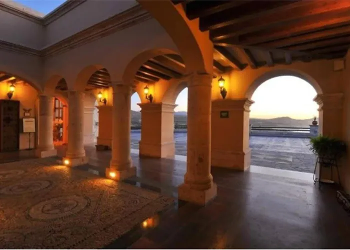 2bd Hacienda Encantada Pool & Ocean Views *